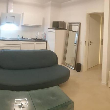Apartment Mit Schoener, Moderner Einrichtung Köln Exterior foto