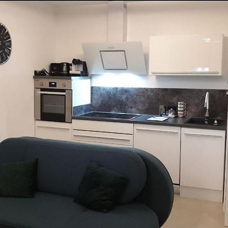 Apartment Mit Schoener, Moderner Einrichtung Köln Exterior foto