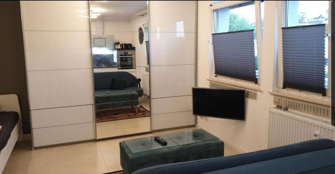 Apartment Mit Schoener, Moderner Einrichtung Köln Exterior foto